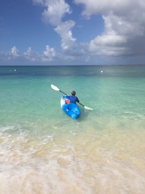 kayaking in grand cayman